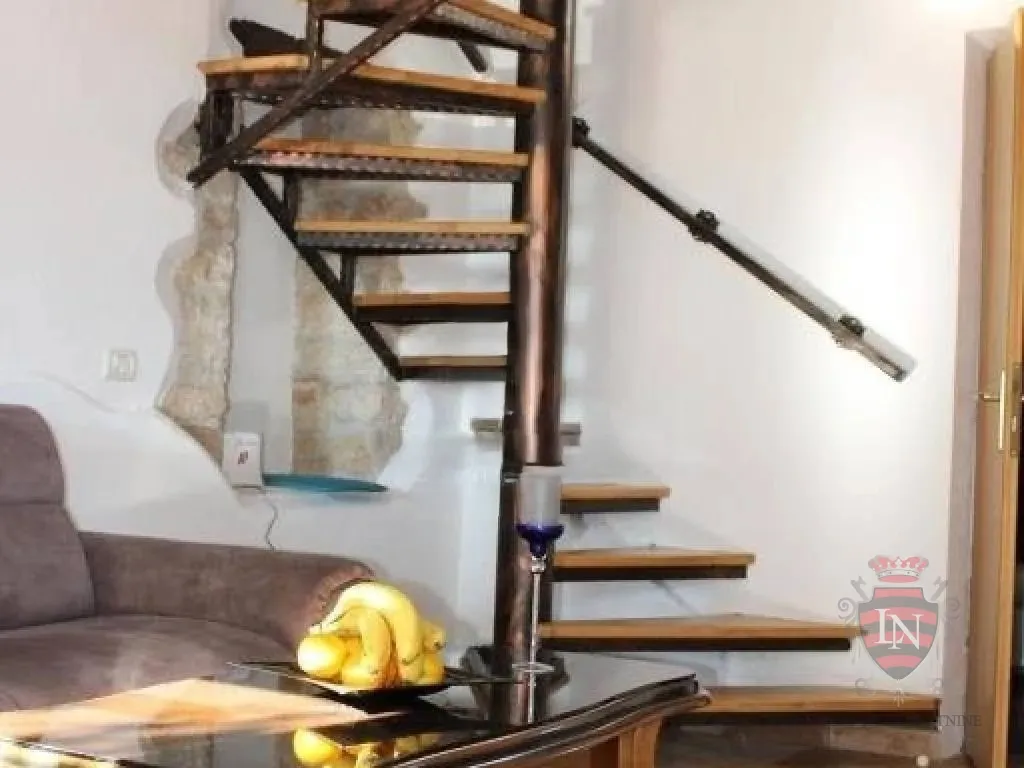 kuća s bazenom buje 220 m2 - slika 16