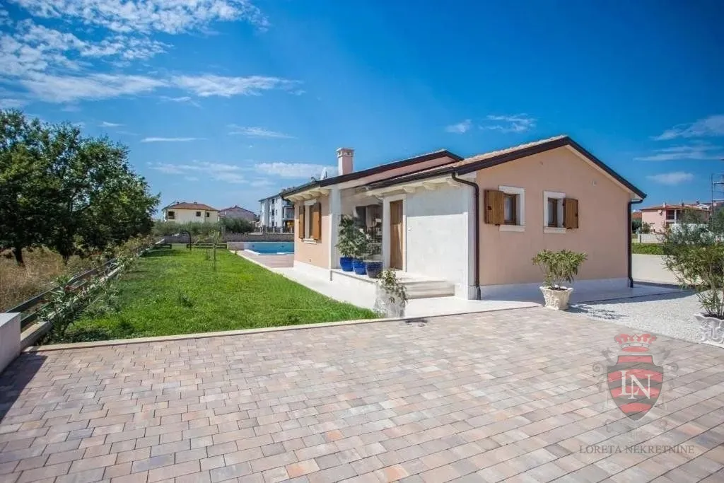 kuća s bazenom 85 m2, poreč, istra - slika 3