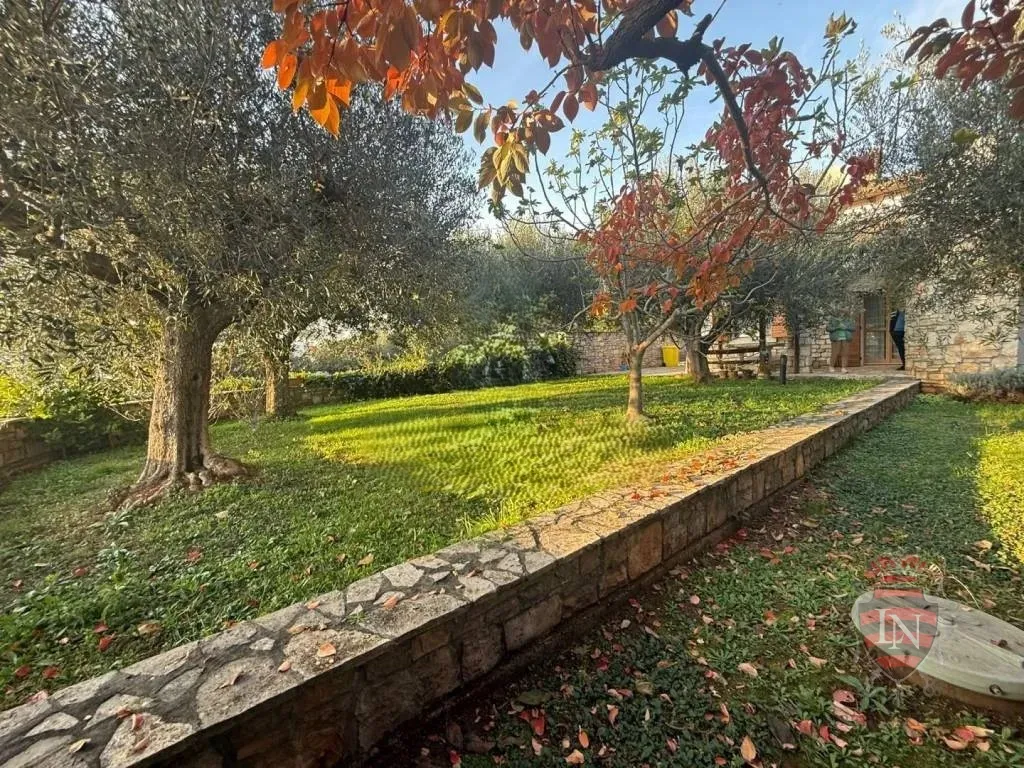 kuća 140 m2, buje, istra - slika 8