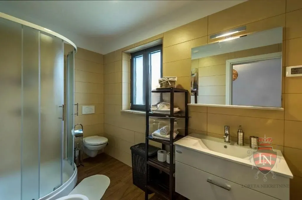 kuća s bazenom 145 m2, tinjan, istra - slika 24