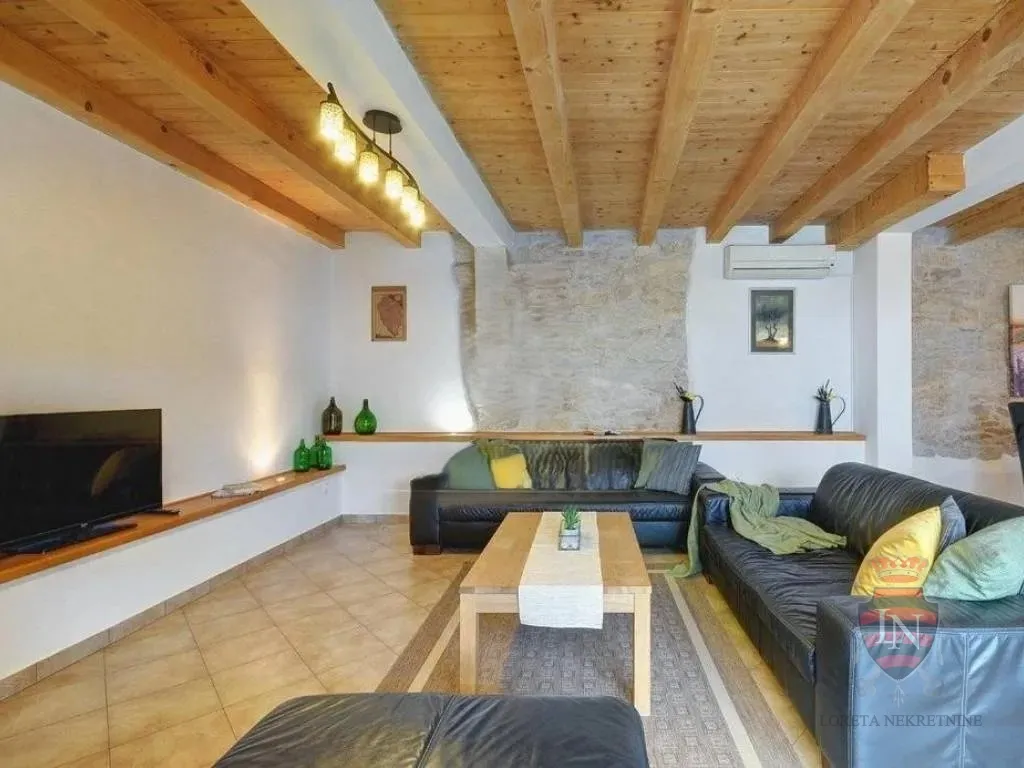 kamena kuća s bazenom, gračišće, istra - slika 20