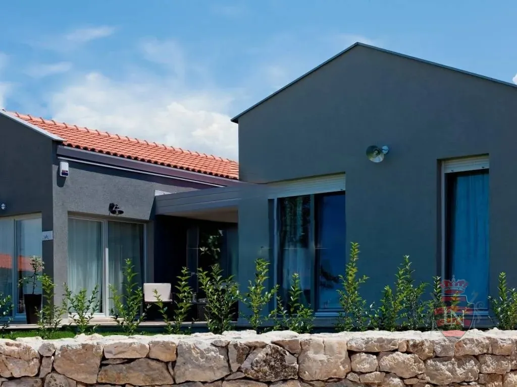 kuća poreč 120 m2 na parceli od 324 m2 - slika 6