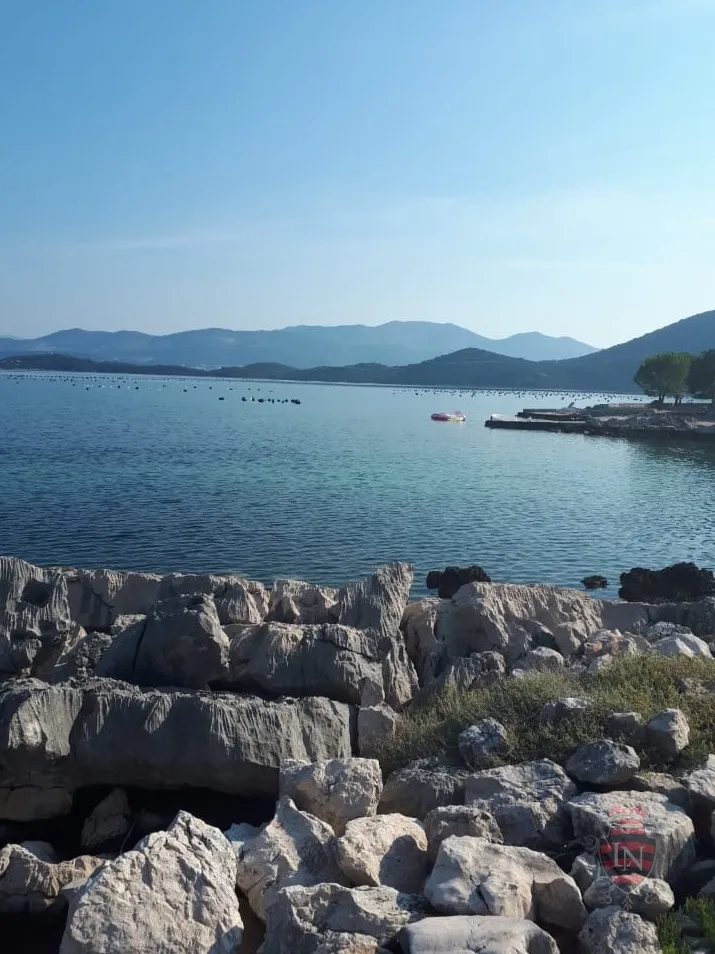 zemljište s projektom i dozvolom oko 700 m2, pelješac - slika 30