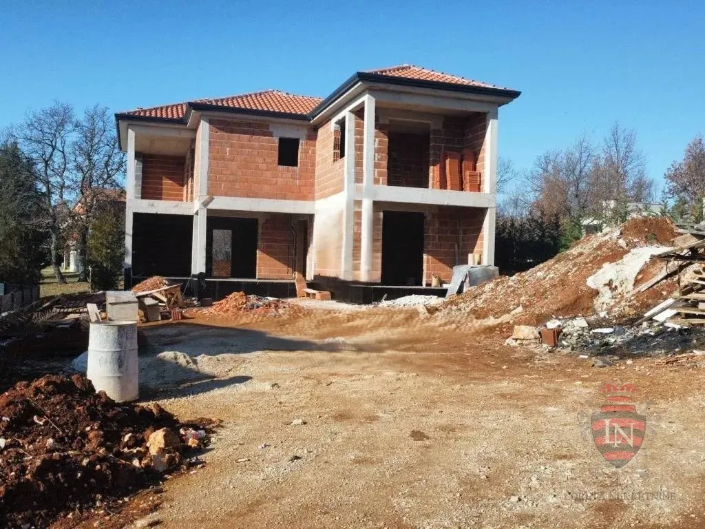 kuća s bazenom, novogradnja, poreč, 175 m2 na parceli od 762 m2 - slika 20