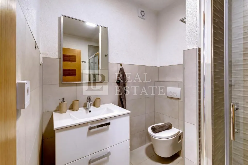 dramalj - moderna vila s bazenom - slika 24