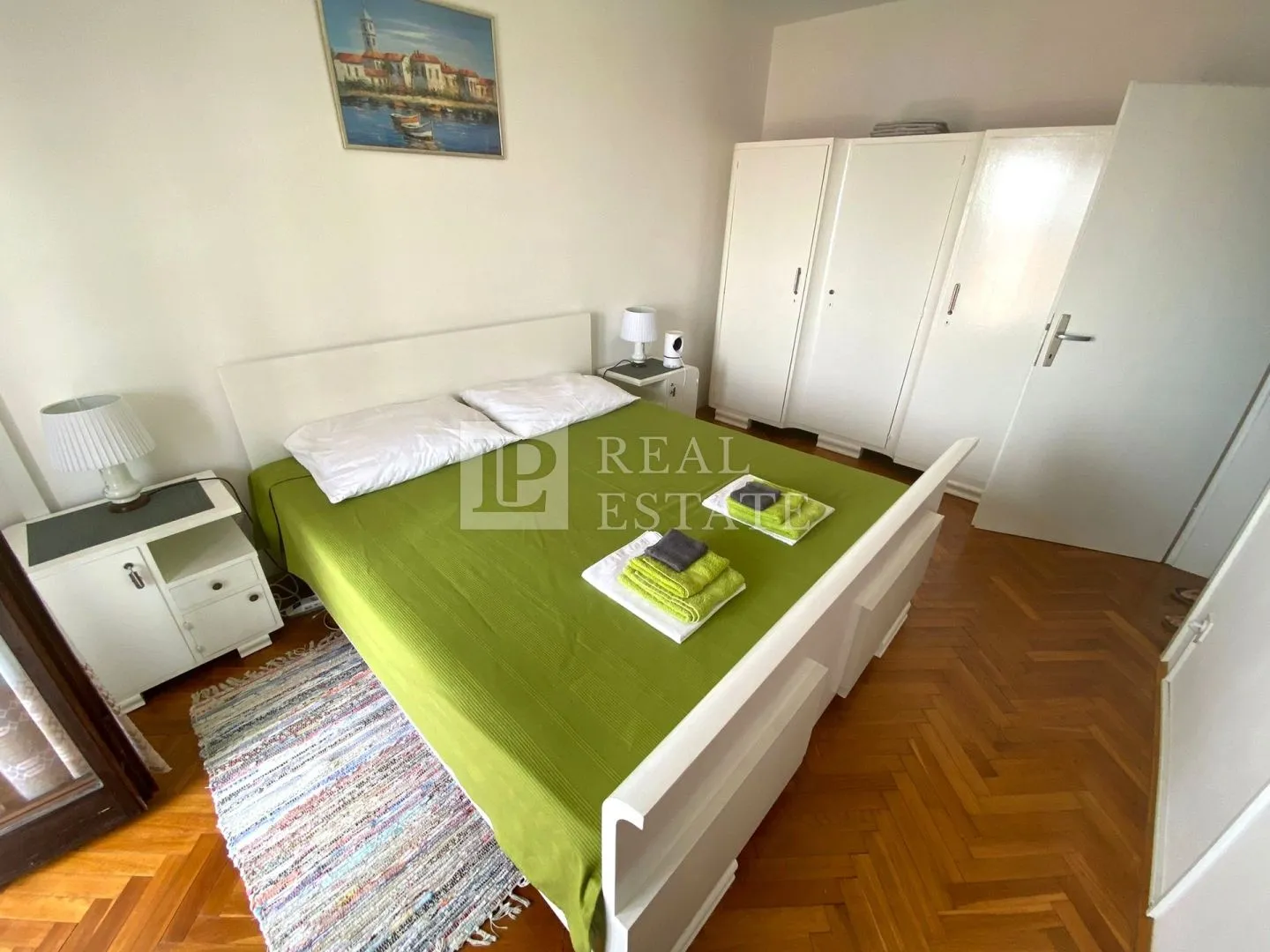jadranovo - kuća s pet apartmana u blizini mora - slika 25