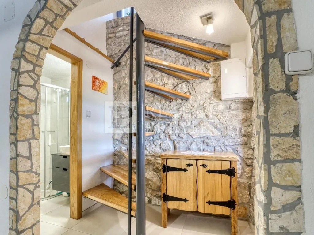 crikvenica - predivna kamena kuća s panoramskim pogledom na more - slika 12