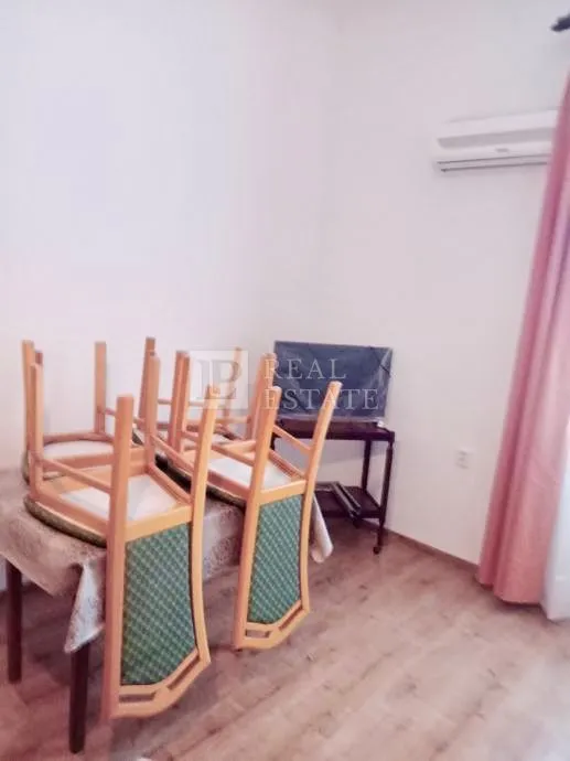 novi vinodolski - dva stana 100 m od mora - slika 5