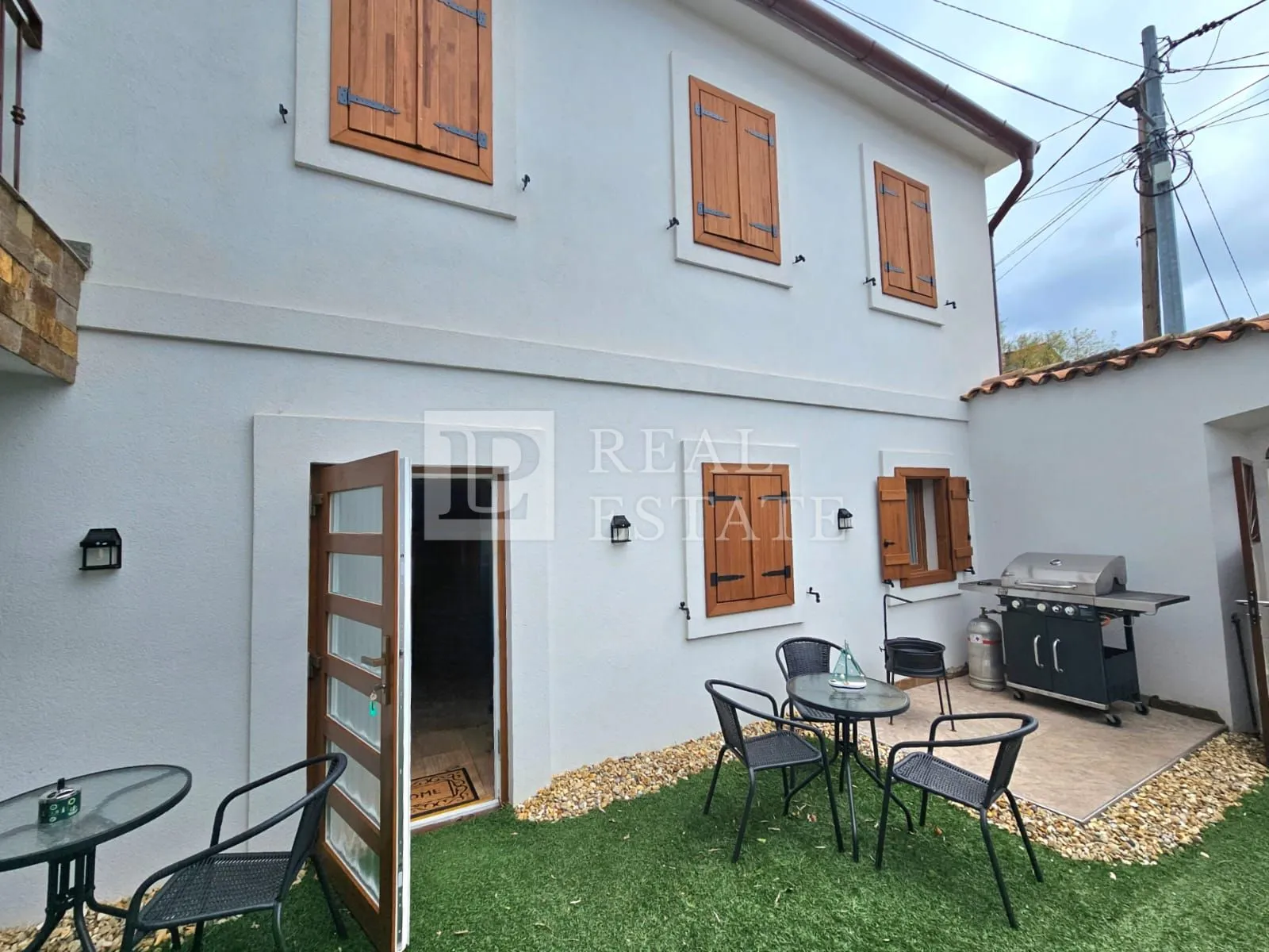 crikvenica - kuća s 3 prekrasno uređena stana i dvorištem - slika 5