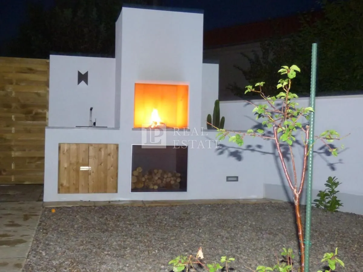 šmrika - vila s bazenom - slika 7
