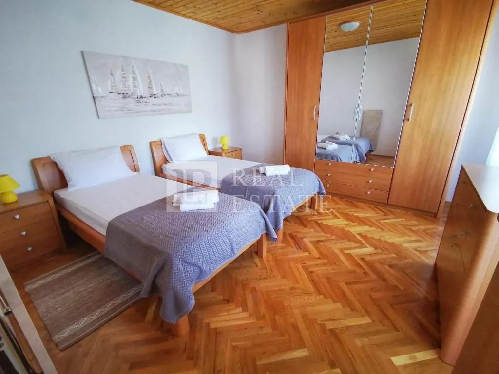 bribir – dvije povezane kuće na mirnoj lokaciji s velikom okućnicom i vrtom - slika 13