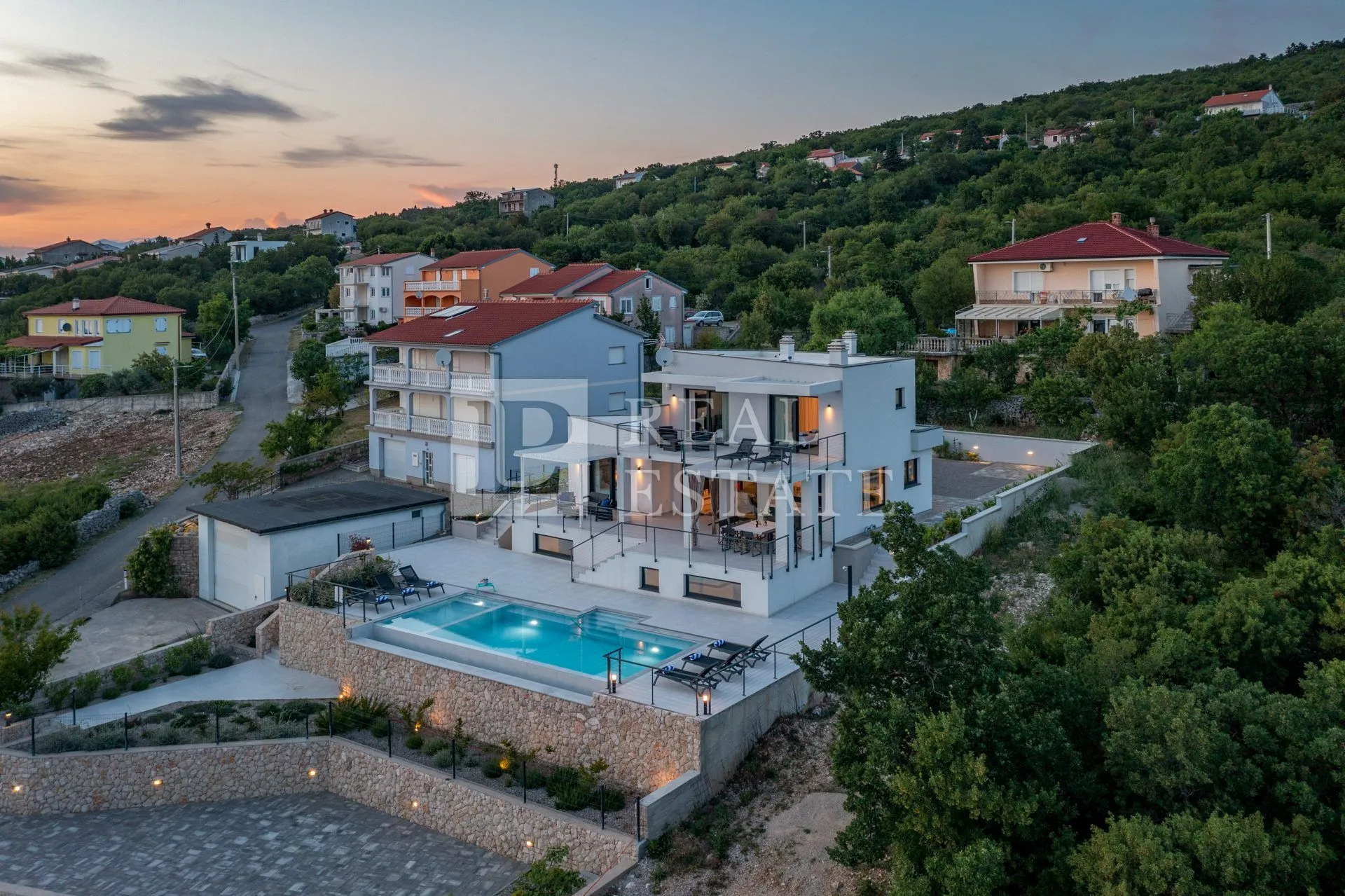 šmrika - moderna vila s panoramskim pogledom - slika 3