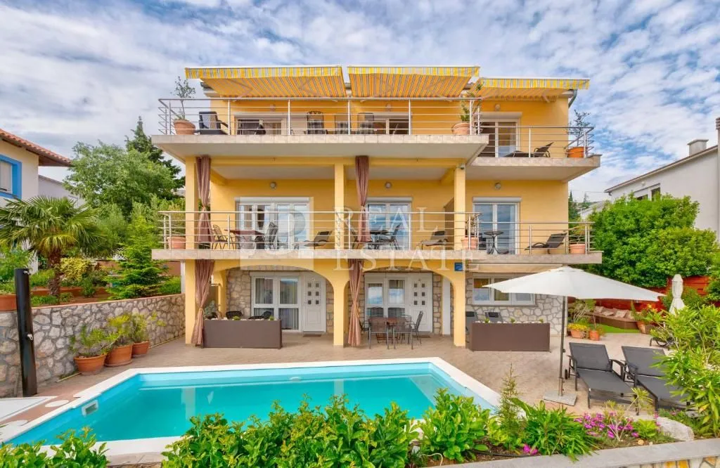 DRAMALJ - apartmanska kuća 200m od mora - Dramalj, Crikvenica