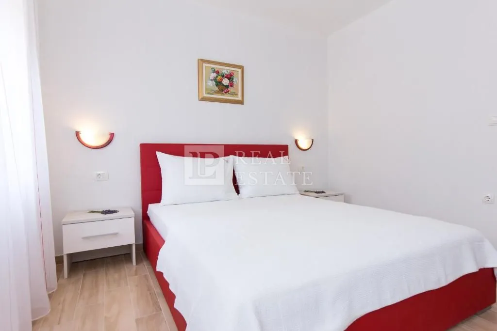 tribalj - samostojeća vila s bazenom - slika 20