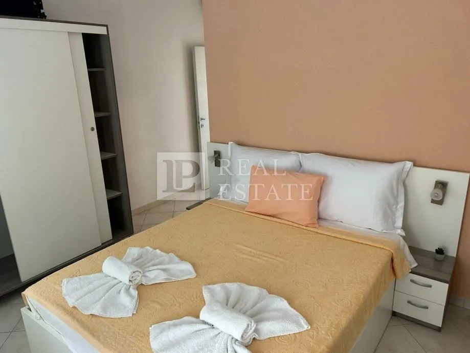 selce - apartmanska kuća u centru, 2.red do mora - slika 4
