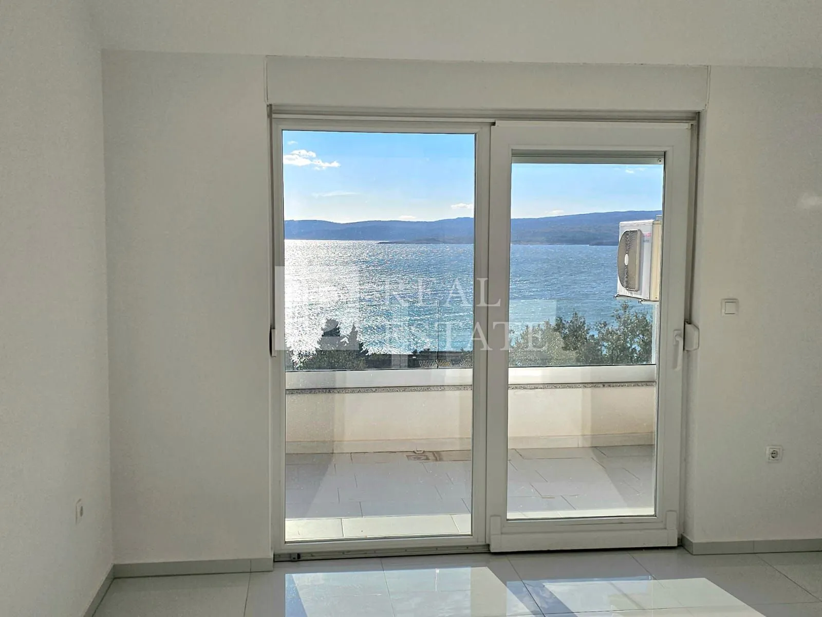 crikvenica - dva stana u novogradnji s pogledom na more - slika 7