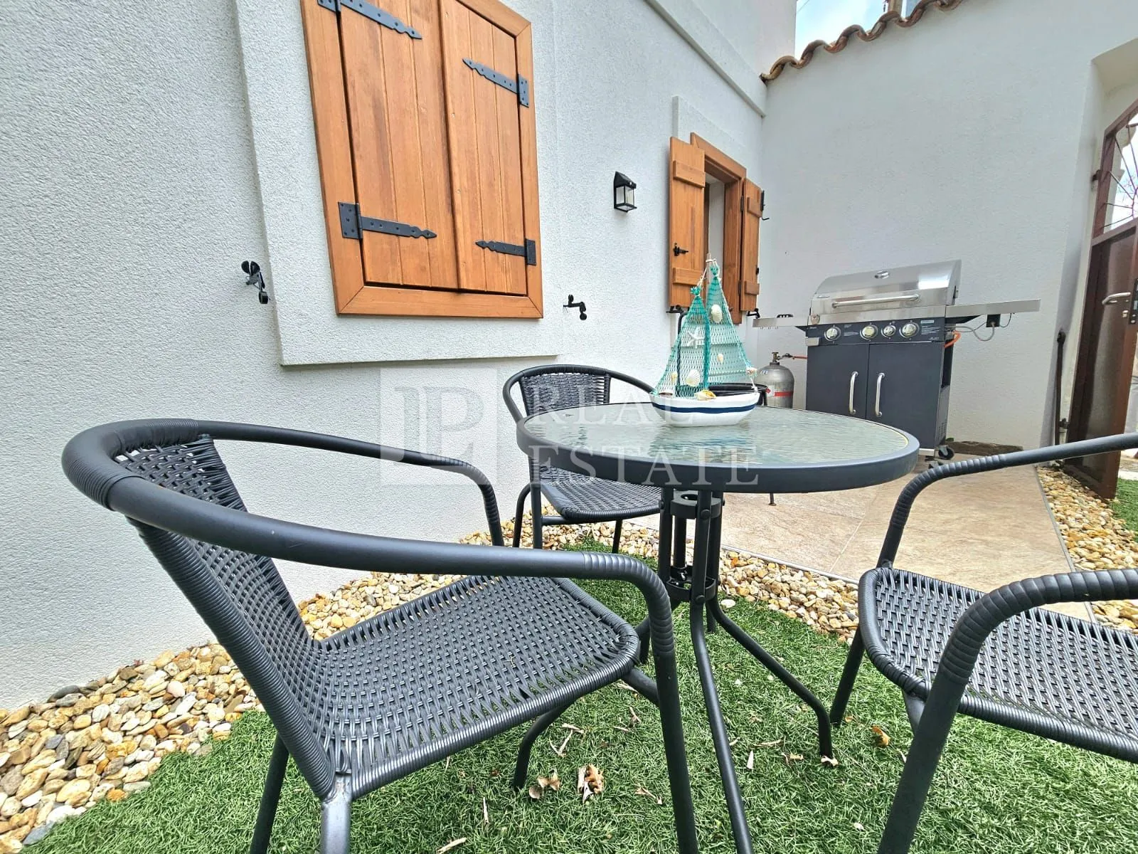 crikvenica - kuća s 3 prekrasno uređena stana i dvorištem - slika 3