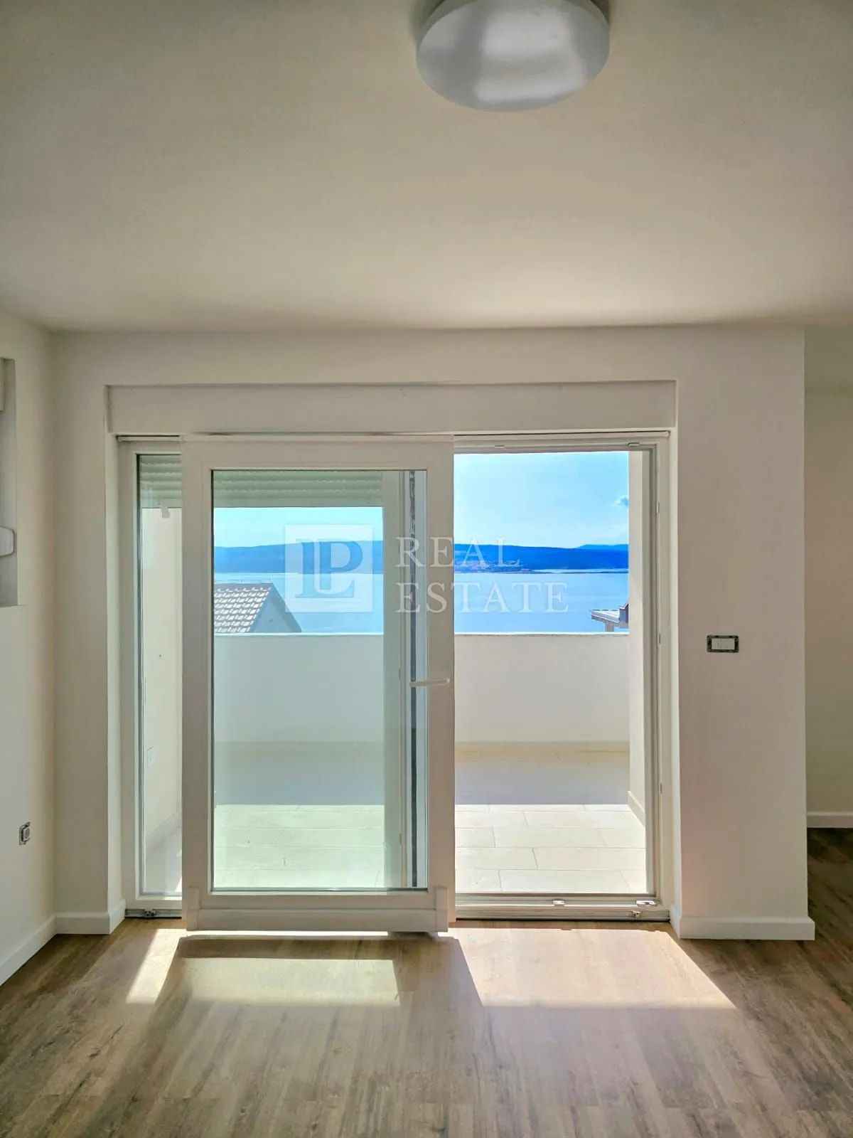 crikvenica - luksuzan apartman u novogradnji - slika 13
