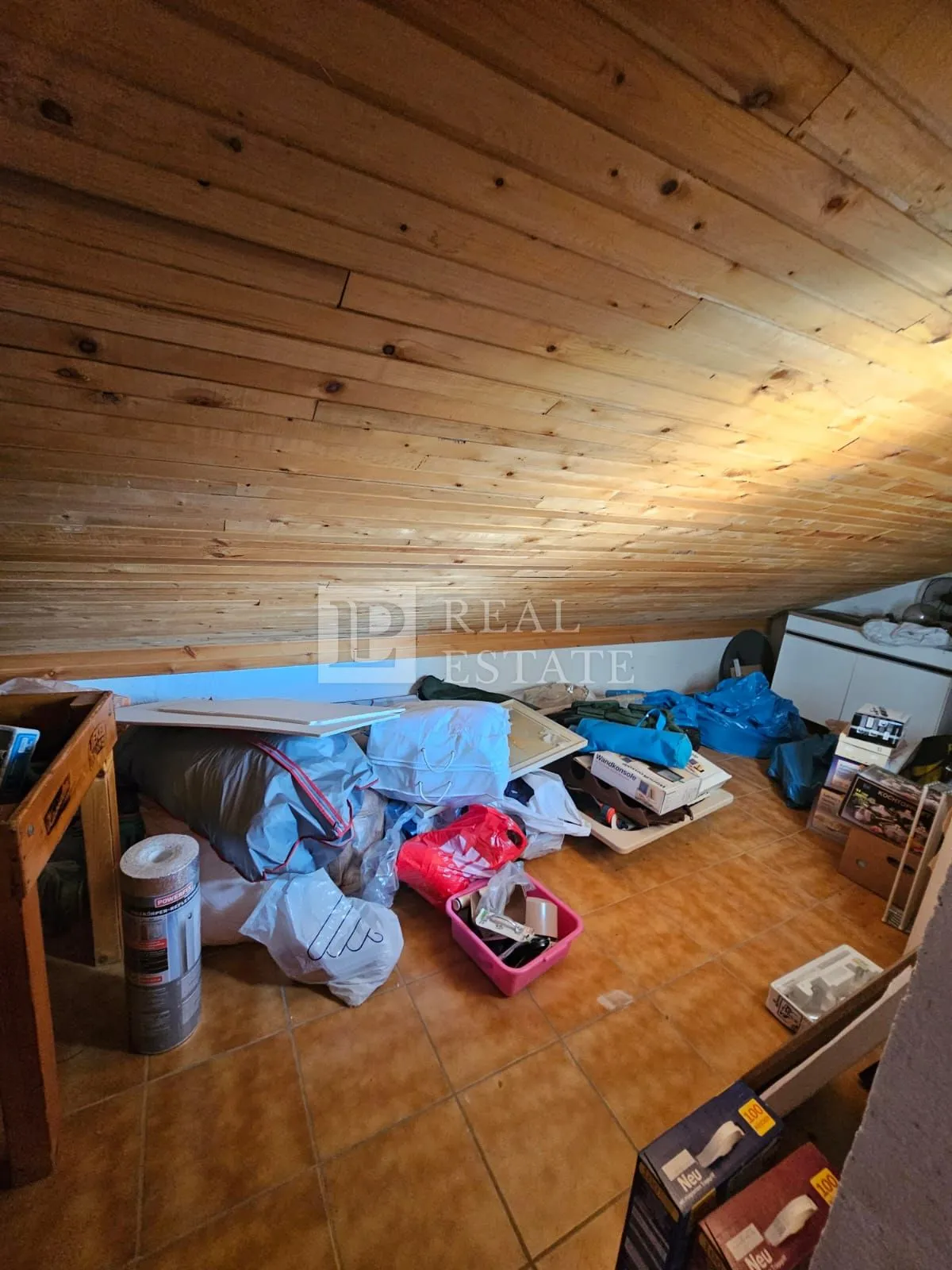 klenovica - apartman s vlastitim parkingom 300m od mora - slika 12