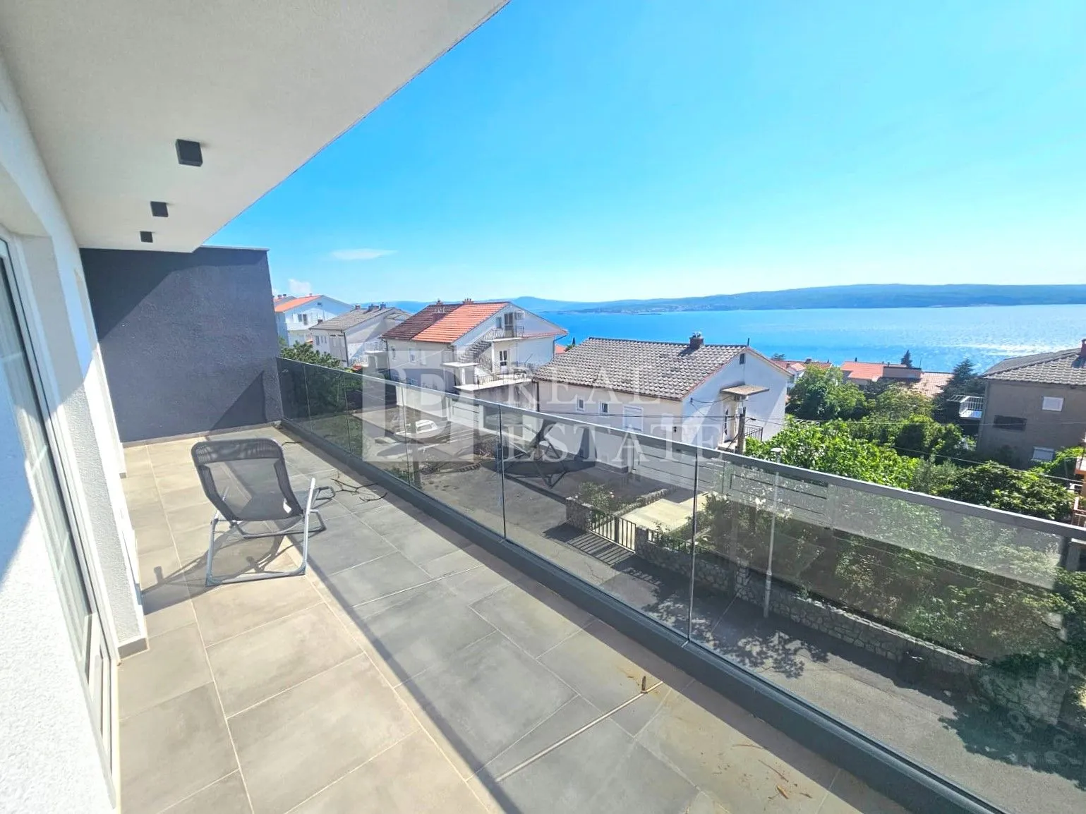 crikvenica - dvosobni stan s pogledom na more - slika 2