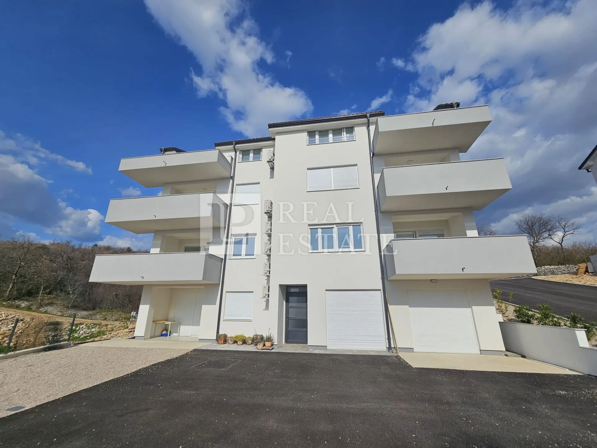 crikvenica - luksuzan apartman u novogradnji - slika 20