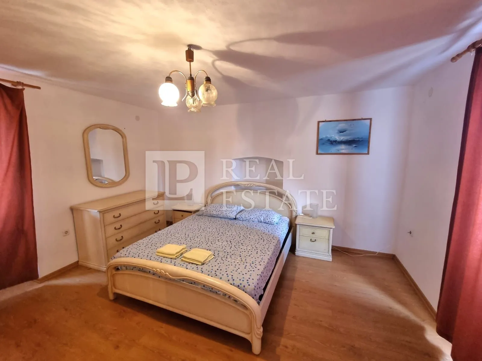 otok krk, okolica malinske - kamena kuća s bazenom - slika 29