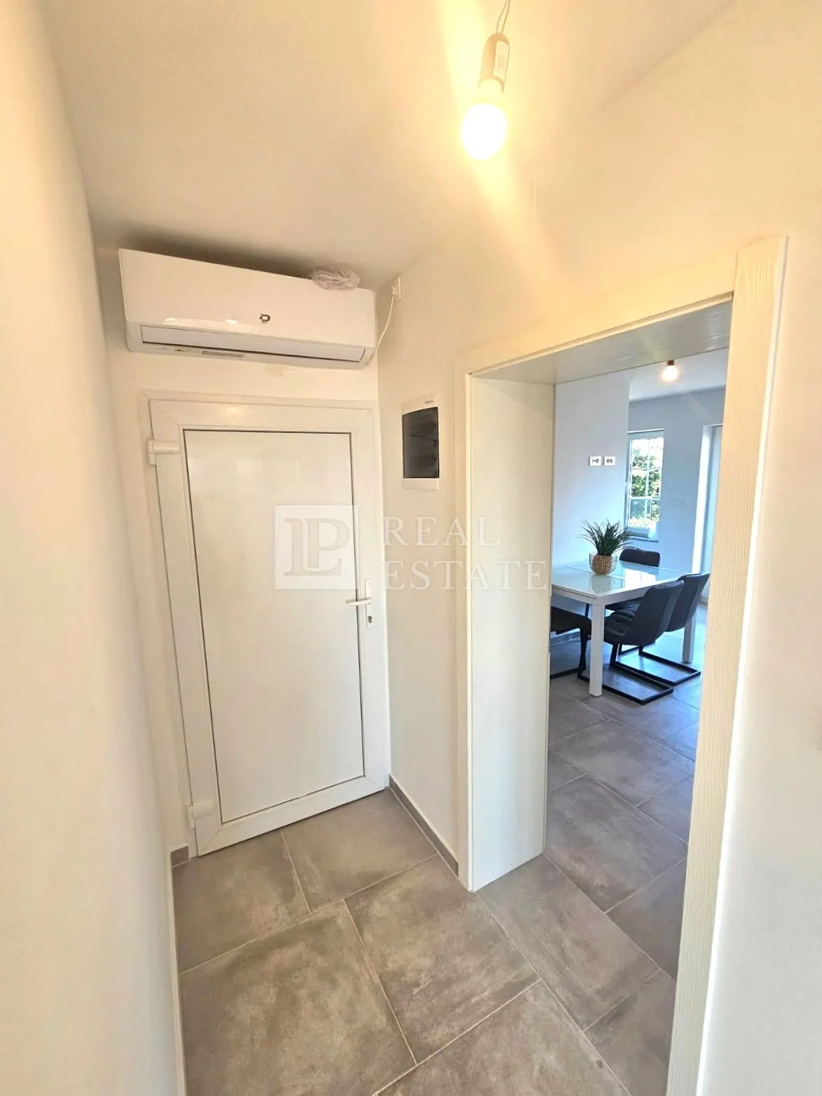 crikvenica - dvosobni stan s pogledom na more - slika 18