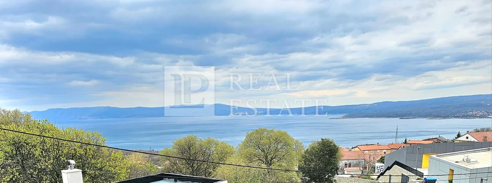 crikvenica - kuća s 3 prekrasno uređena stana i dvorištem - slika 8