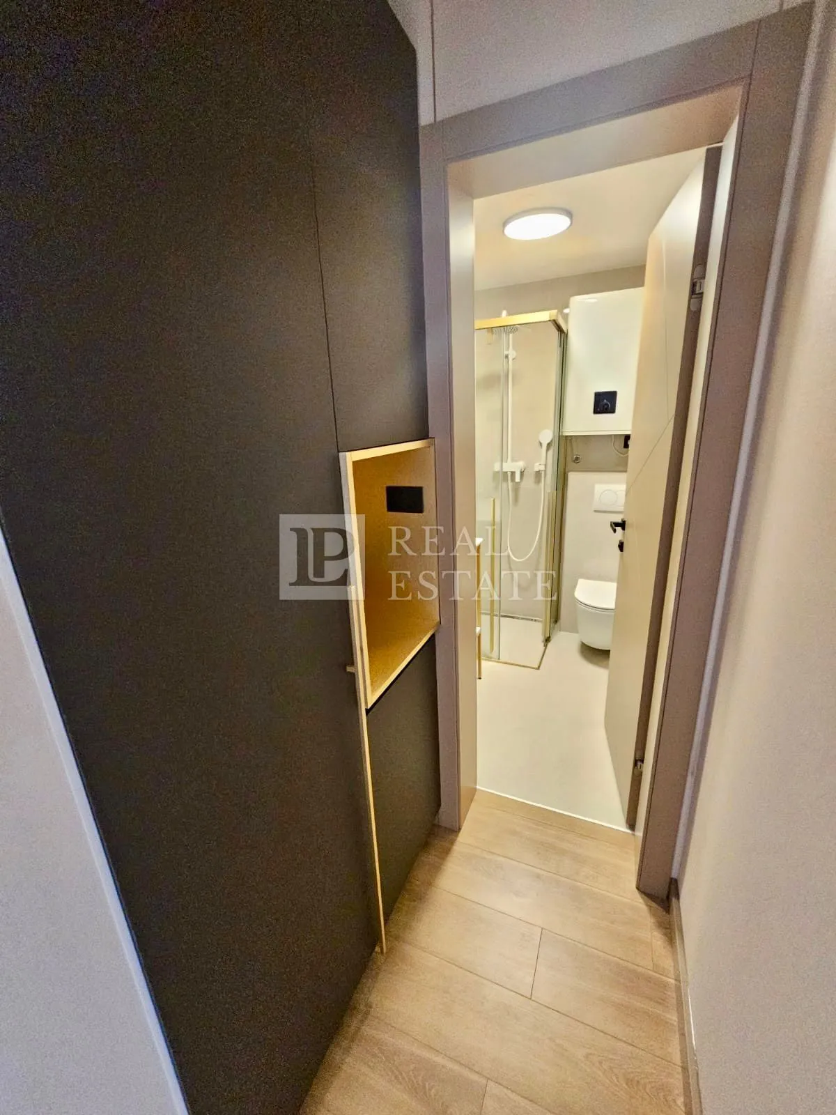 crikvenica - ekskluzivan apartman u centru grada - slika 14