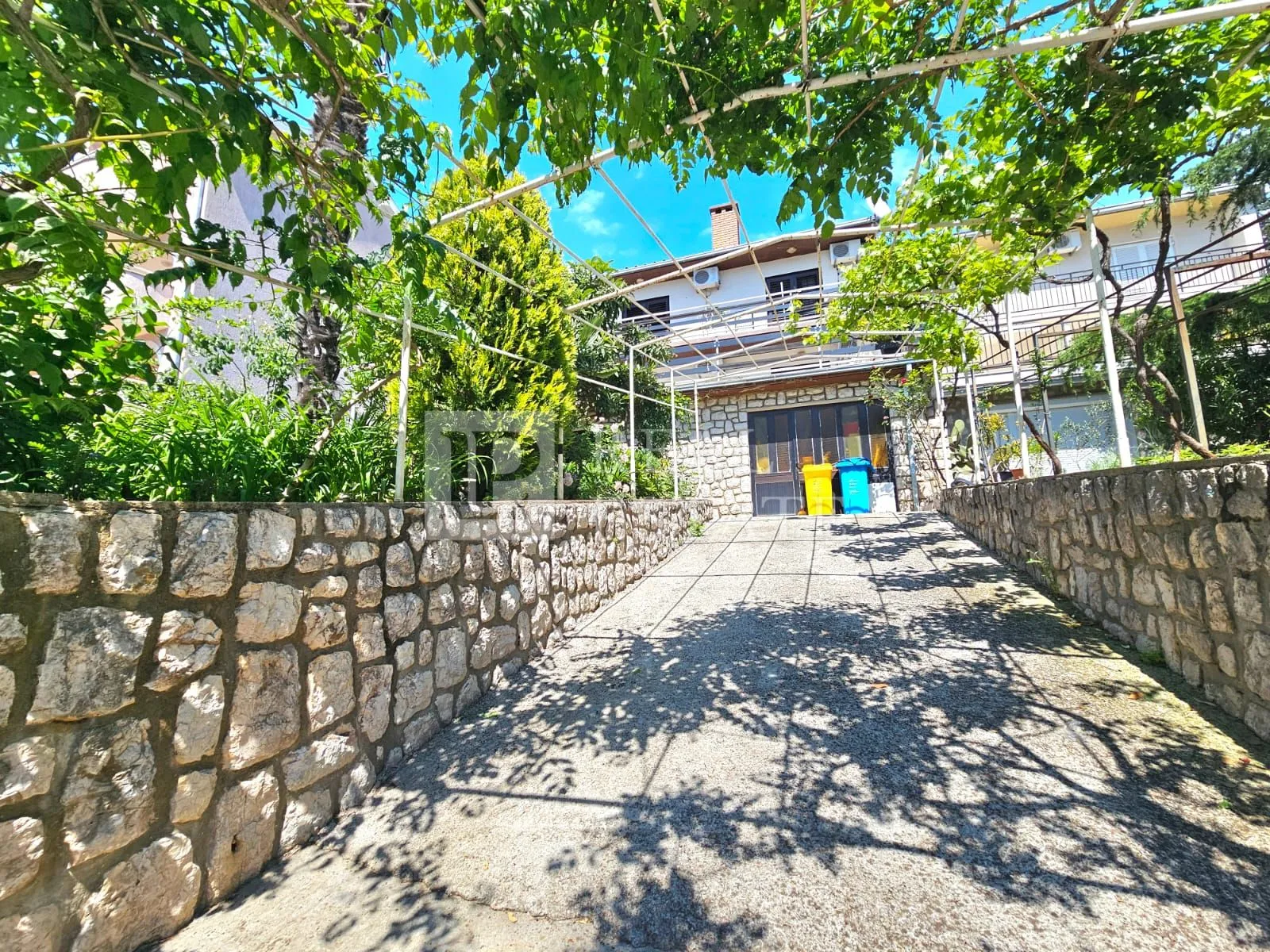dramalj - apartmanska kuća 80 metara od mora - slika 36