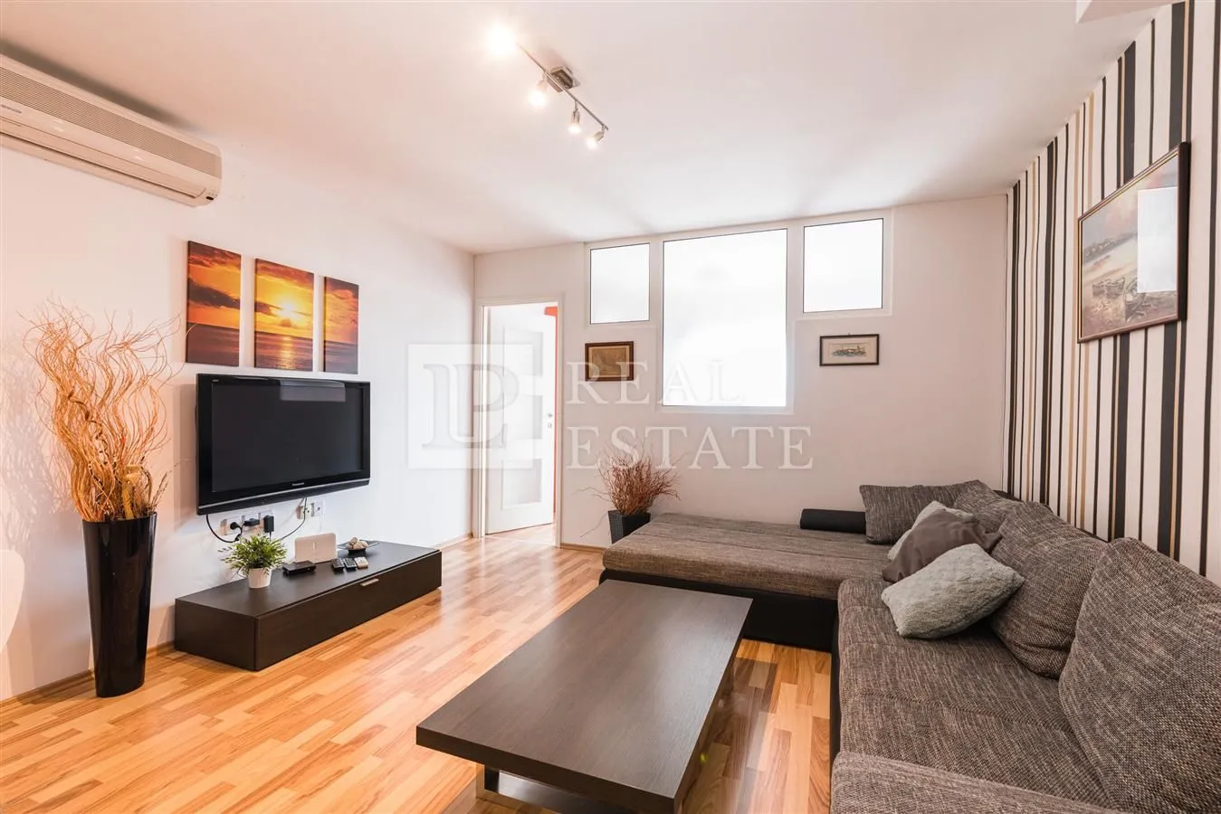 dramalj - apartmanska kuća 200m od mora - slika 7