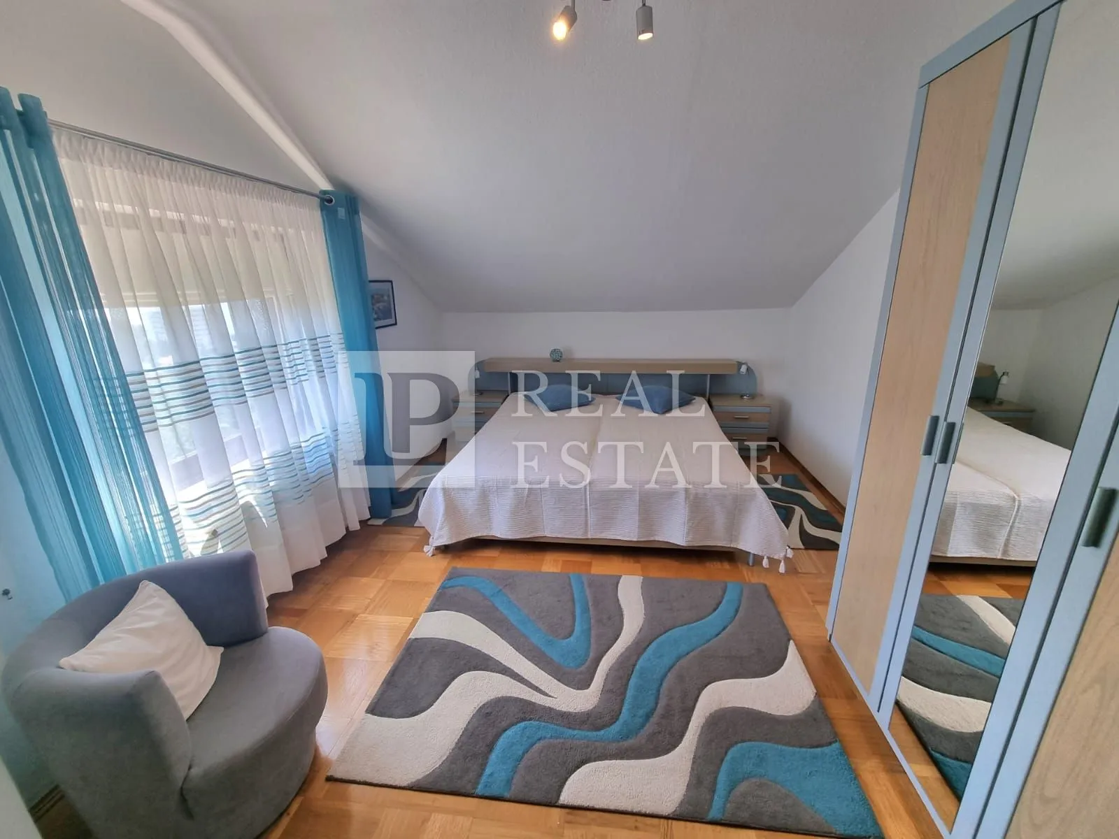 dramalj - samostojeća vila 300 metara od mora - slika 7