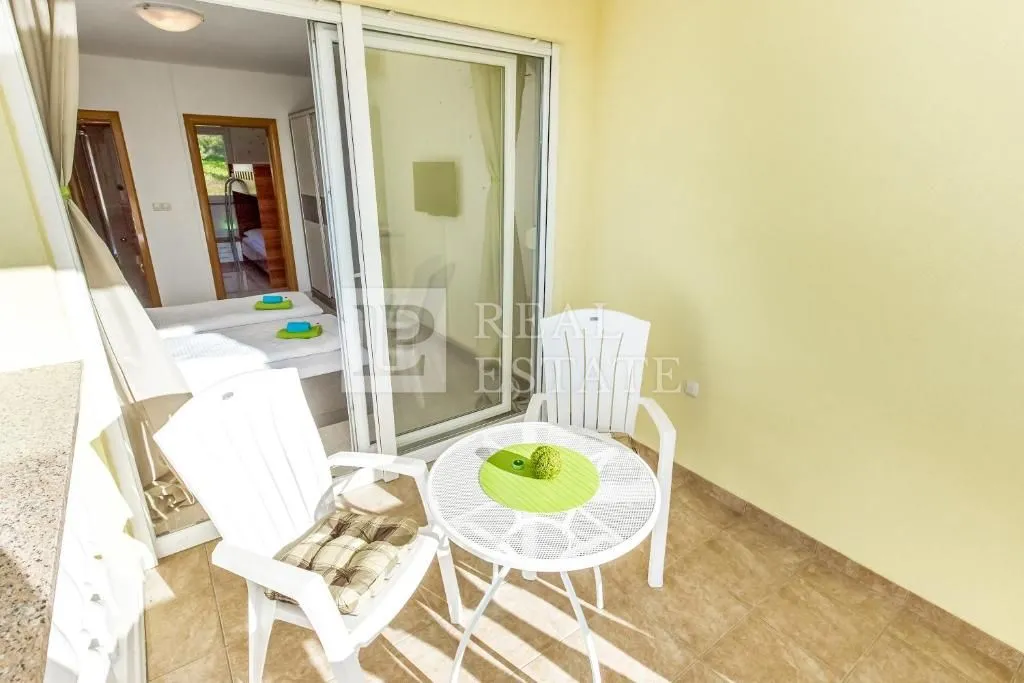dramalj - kuća novije gradnje s bazenom - slika 16