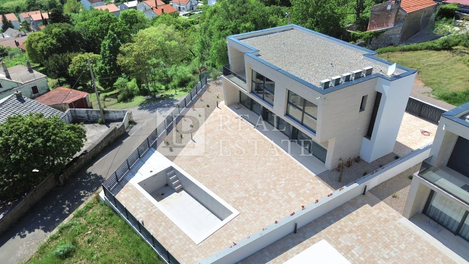 bribir - luksuzna vila s bazenom - slika 23