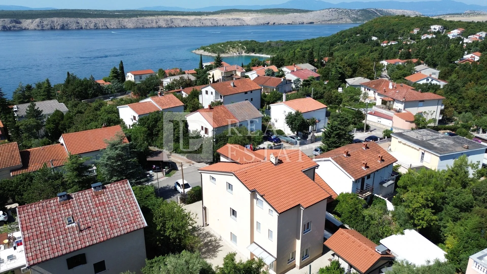 jadranovo - stan s garažom, ljetnom kuhinjom i konobom - slika 3