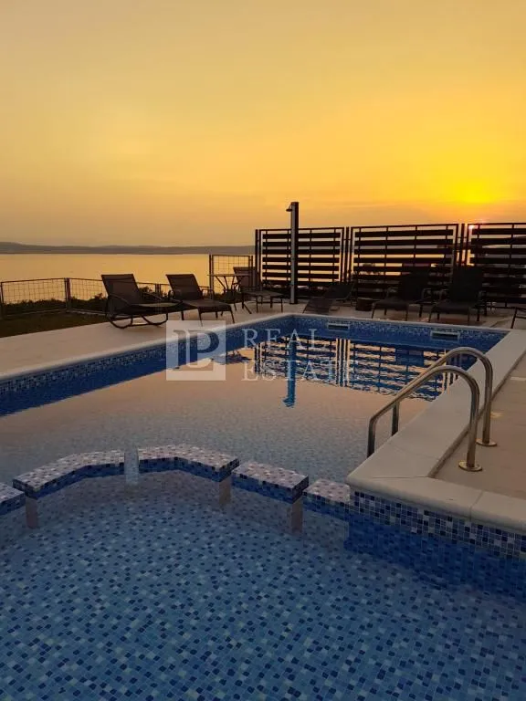 crikvenica - raskošna vila s pogledom na more - slika 6