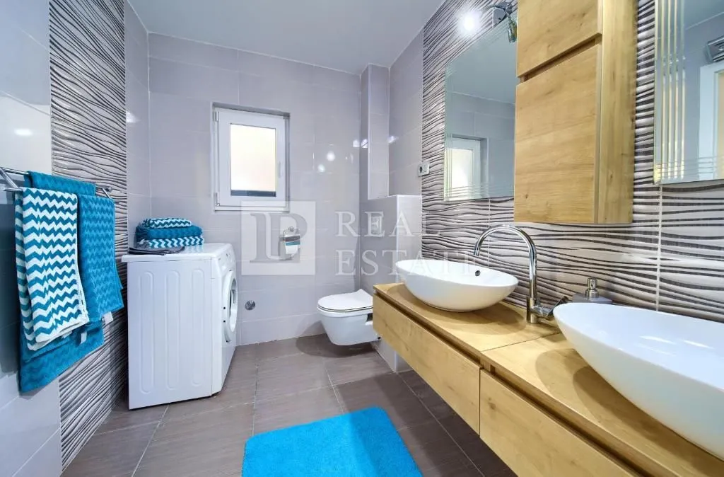 novi vinodolski – moderna kuća s bazenom i pogledom na more - slika 30