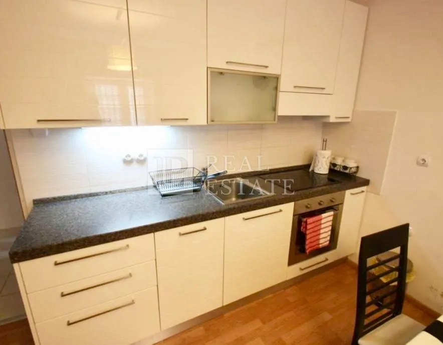 crikvenica - prekrasan apartman u prvom redu do mora - slika 9