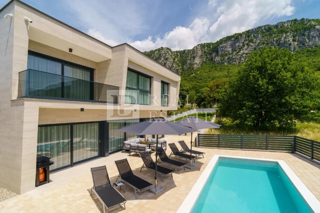 bribir - atraktivna vila na mirnoj lokaciji - slika 23