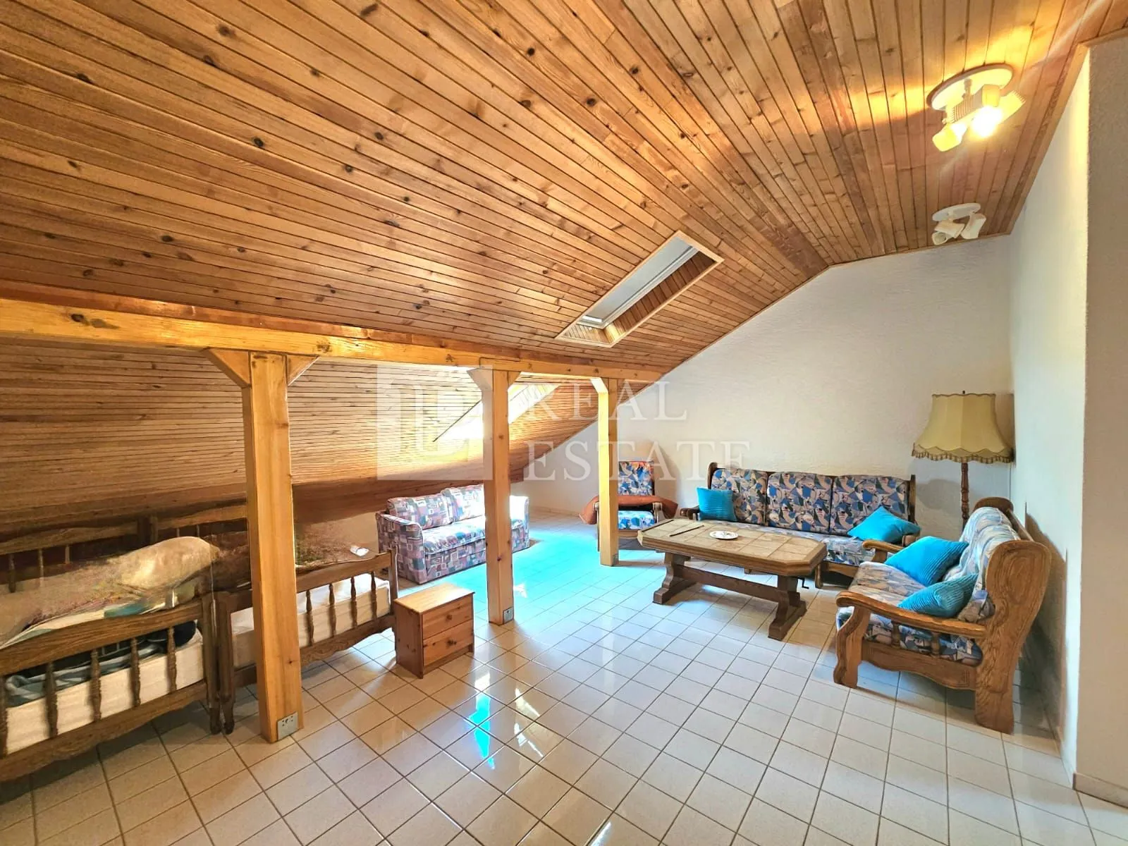 klenovica - apartman s vlastitim parkingom 300m od mora - slika 9