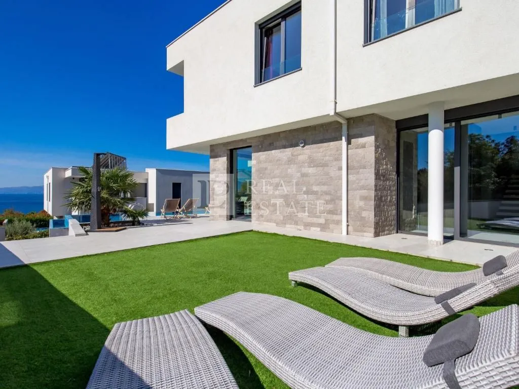 kostrena - moderna vila s bazenom - slika 6