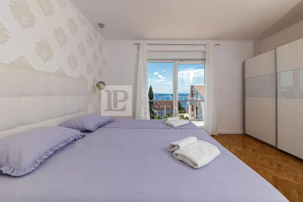 crikvenica - predivno uređena samostojeća kuća - slika 12