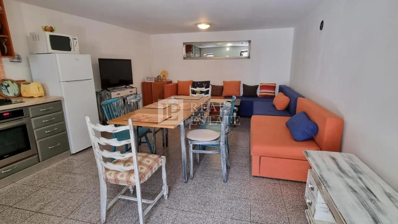 bribir - kuća s dvorištem - slika 3