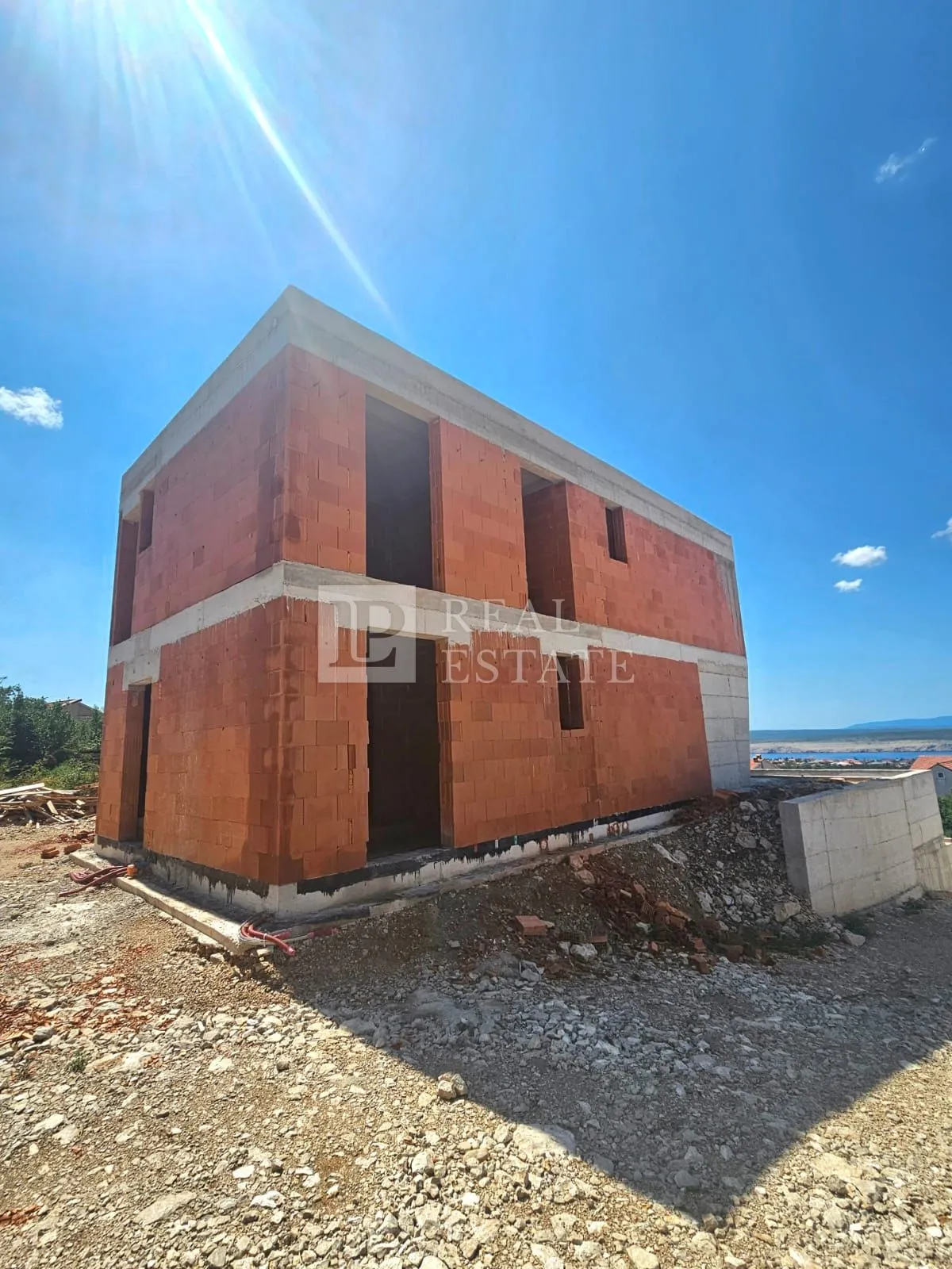 jadranovo - kuća s bazenom (roh-bau izvedba) - slika 2
