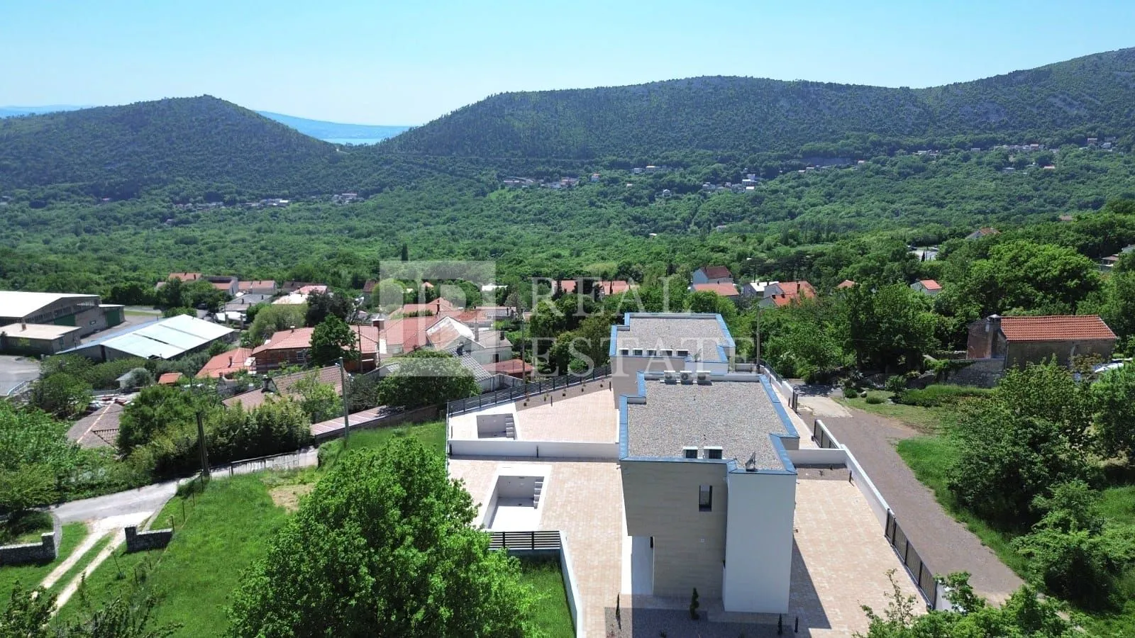 bribir - luksuzna vila s bazenom - slika 25