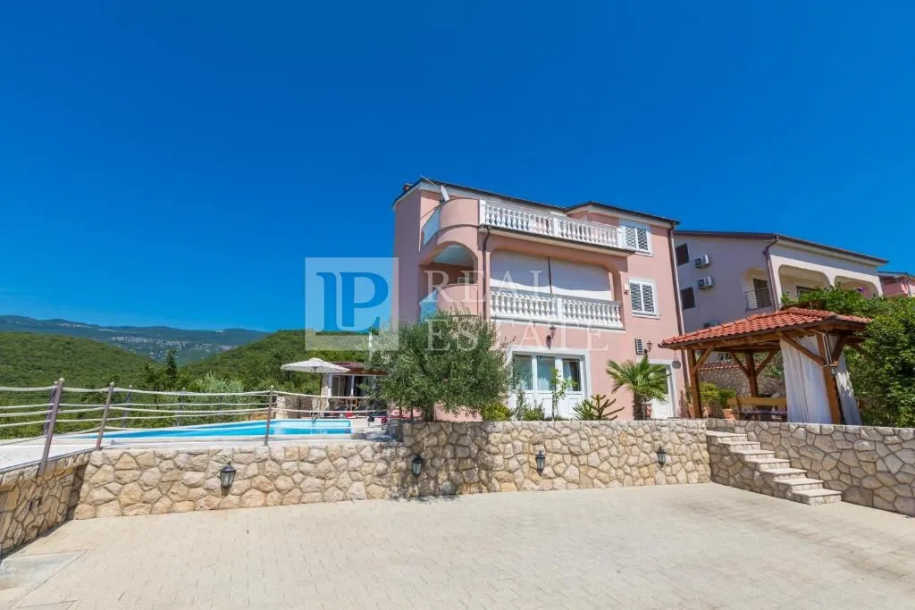 crikvenica - vila s bazenom i fantastičnim pogledom - slika 23