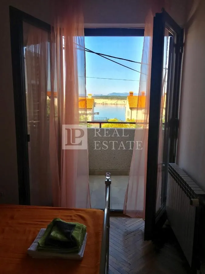 jadranovo - kuća s pet apartmana u blizini mora - slika 8