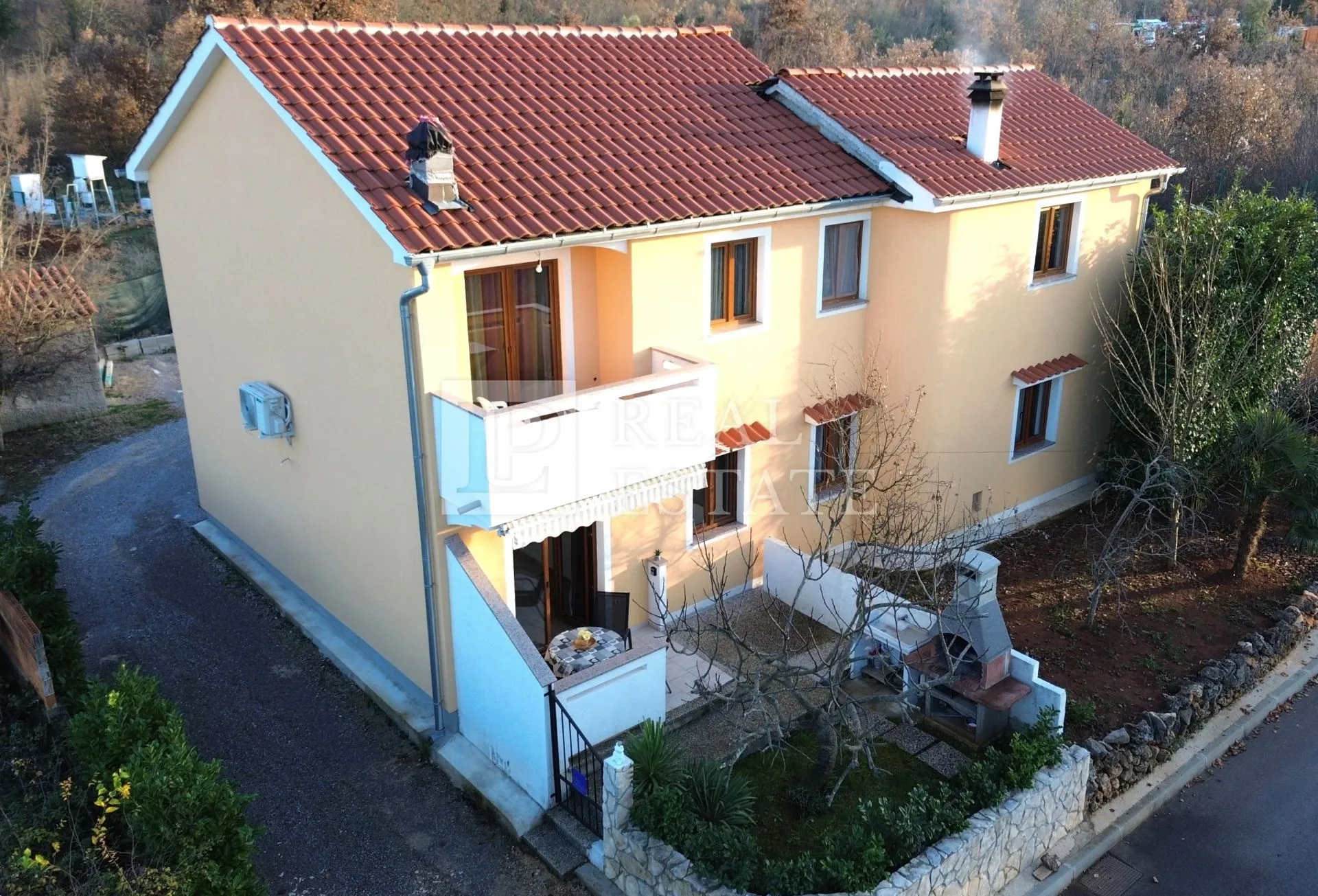 malinska, otok krk - moderno uređeni jednosobni stan s okućnicom - slika 26
