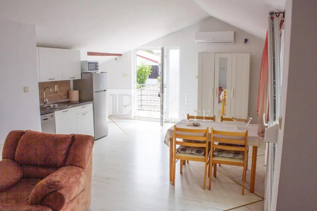 crikvenica - prekrasna kuća od 602 m2 s bazenom u blizini mora - slika 9
