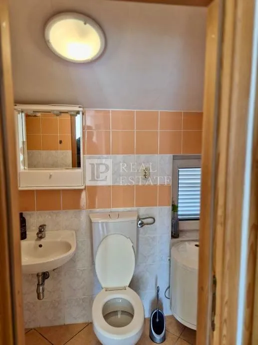 novi vinodolski - kuća na tri etaže s pogledom na more - slika 14